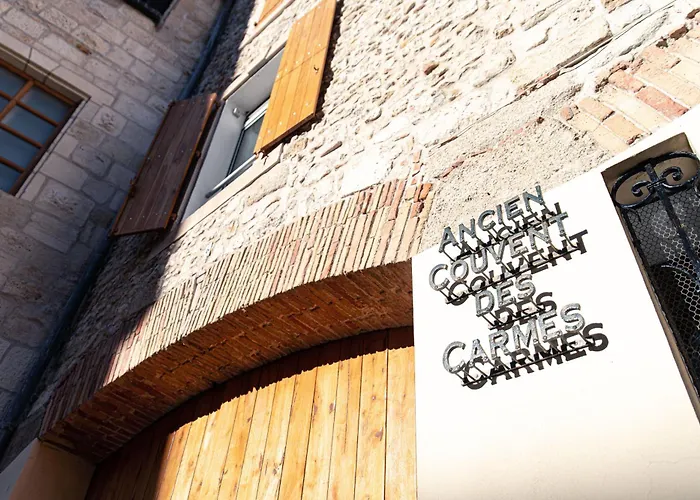 Studio A Baldaquin Du Cloitre